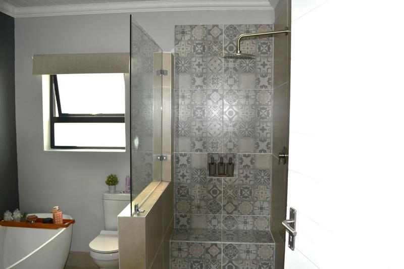 3 Bedroom Property for Sale in Le Grand Golf Estate Western Cape